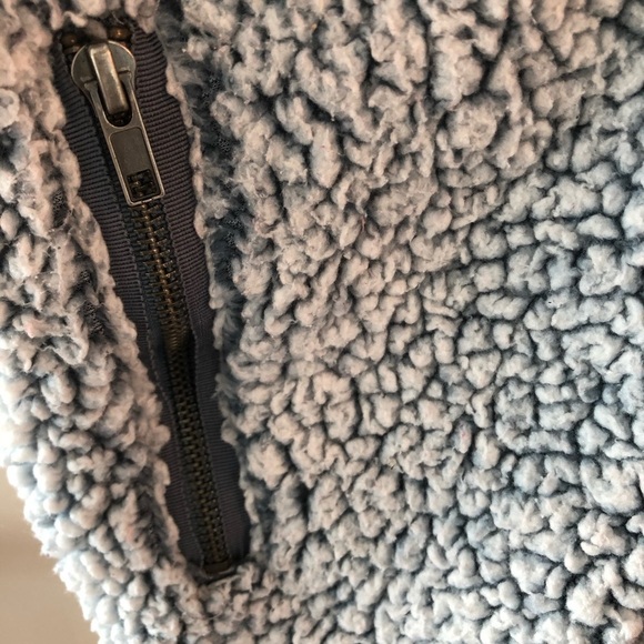 Thread & Supply Sherpa Vest Size S - Picture 5 of 15